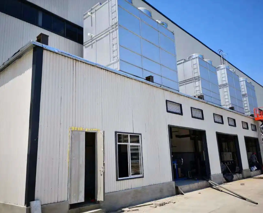Prefab labour camp dormitory block built with insulated wall panels