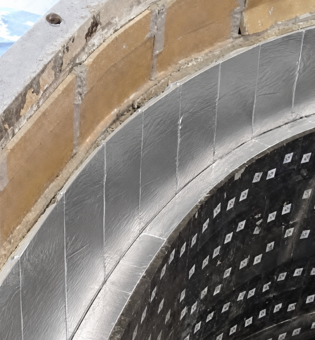 Wedge Vermiculite Boards VC900 installed in a steel ladle shell