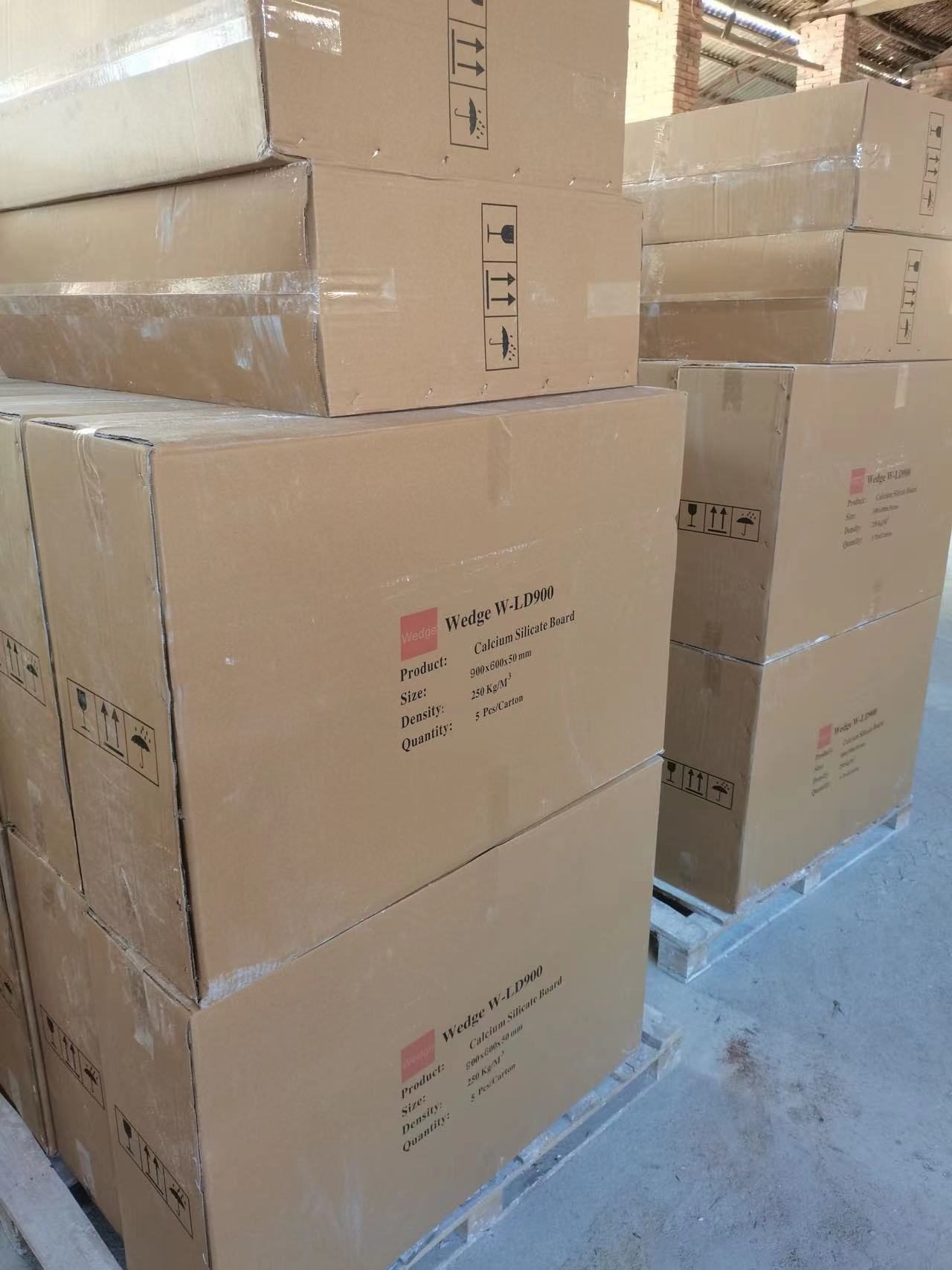 Fabricated calcium silicate board box assembly for molten metal handling