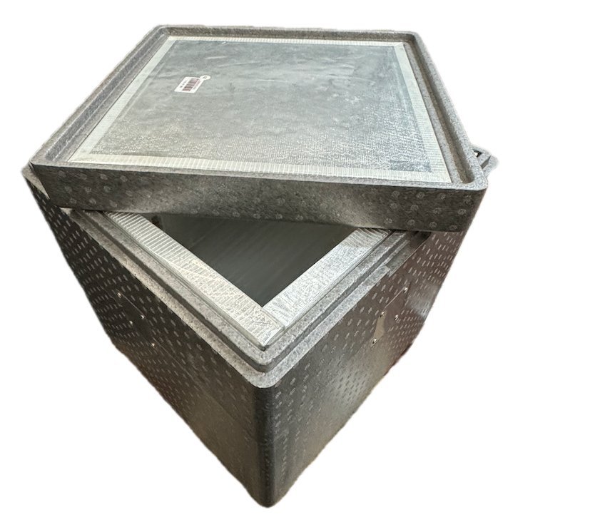 Grey EPP insulated box with VIP vacuum panel liner, lid open, for frozen food and pharma cold chain
